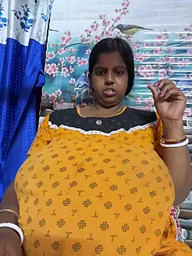 Beauty-queen online show from March 2026 02:45:01 PM