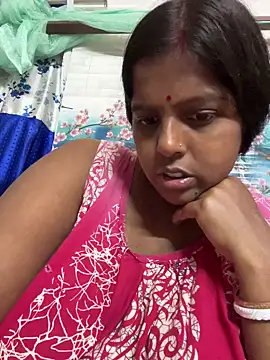 Beauty-queen online show from March 2026 02:00:01 PM