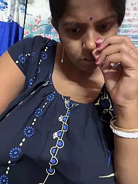 Beauty-queen online show from April 2026 01:46:01 PM