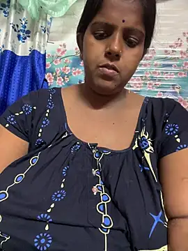 Beauty-queen online show from March 2026 12:40:01 PM