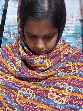 Snapshot of Beauty-queen chatting on November 2025 01:28:01 PM Beauty-queen online show from November 2025 01:28:01 PM