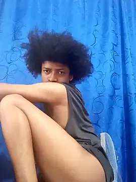 Snapshot of Leunamt chatting on April 2026 04:58:02 AM Leunamt online show from April 2026 04:58:02 AM