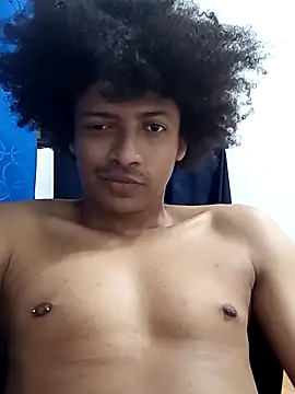 Snapshot of Leunamt chatting on April 2026 05:25:01 AM Leunamt online show from April 2026 05:25:01 AM