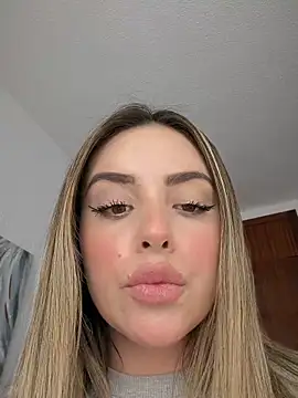 Alirawrz online show from March 2026 09:03:02 AM