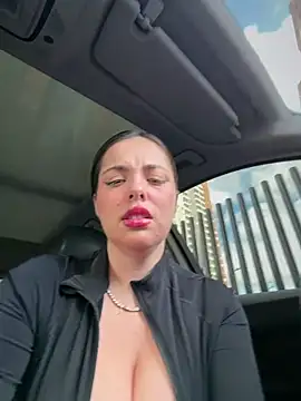 Alirawrz online show from May 2026 01:04:01 PM