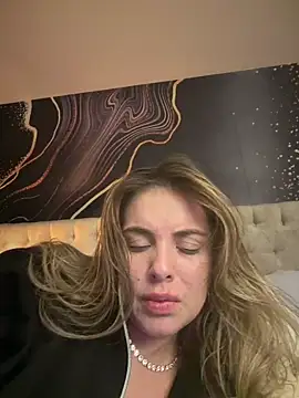 Alirawrz online show from April 2026 01:56:02 AM
