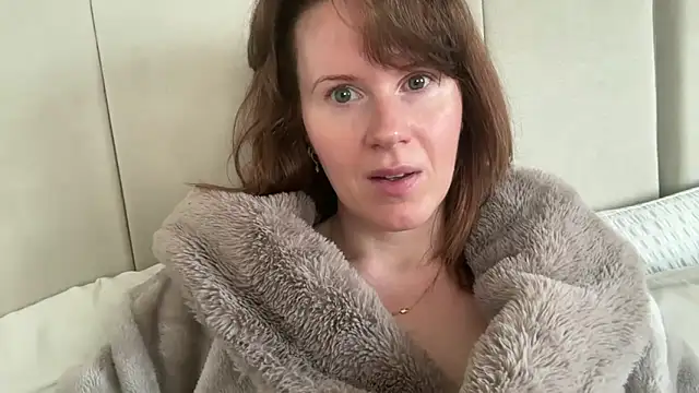 redheadrosie69 online show from March 2026 09:31:02 AM