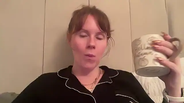 Snapshot of redheadrosie69 chatting on October 2025 06:53:02 PM redheadrosie69 online show from October 2025 06:53:02 PM