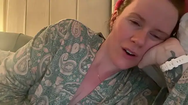 Snapshot of redheadrosie69 chatting on May 2026 06:50:01 PM redheadrosie69 online show from May 2026 06:50:01 PM