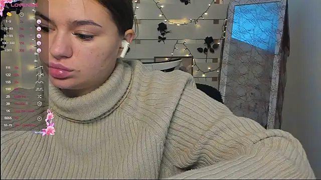 Josephine Kiss online show from October 2025 01:34:01 PM