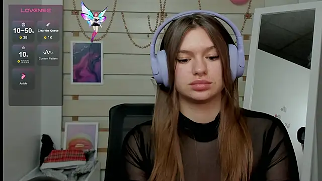 Josephine Kiss online show from March 2025 05:06:02 PM
