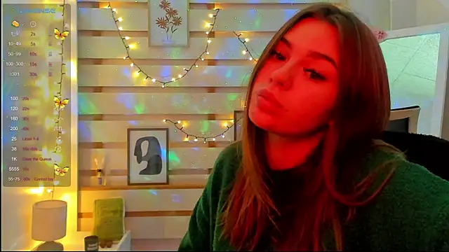 Josephine Kiss online show from October 2025 04:52:01 PM