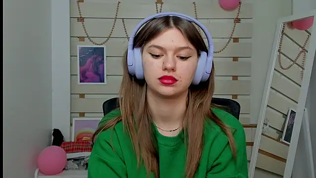 Josephine Kiss online show from February 2025 10:33:02 AM
