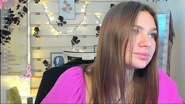 Josephine Kiss online show from October 2025 07:18:01 AM