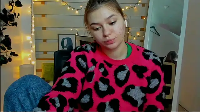 Josephine Kiss online show from February 2026 01:55:02 PM