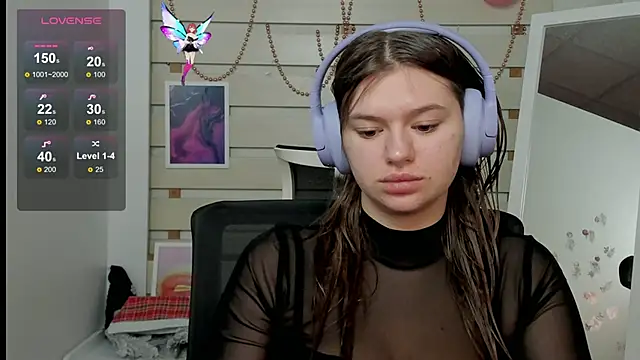 Josephine Kiss online show from March 2025 07:45:01 AM
