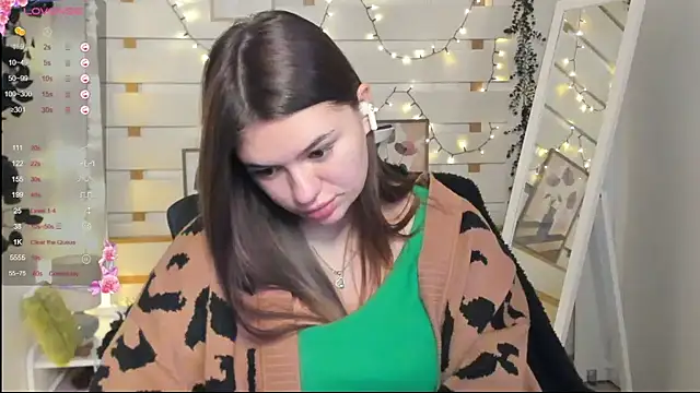 Josephine Kiss online show from January 2026 01:18:01 PM