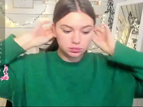 Josephine Kiss online show from November 2025 06:46:02 AM