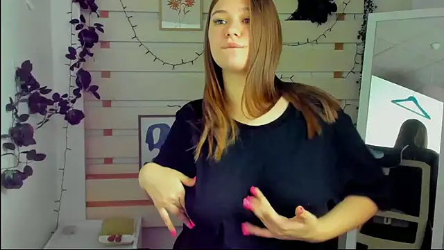 Josephine Kiss online show from April 2026 07:45:01 AM