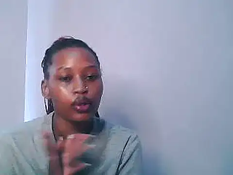 Snapshot of Sweet_Vinkah chatting on February 2025 12:49:01 PM Sweet Vinkah online show from February 2025 12:49:01 PM