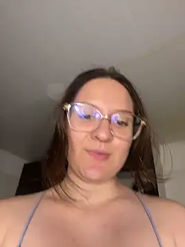 Snapshot of livgomez chatting on February 2025 01:24:01 AM livgomez online show from February 2025 01:24:01 AM