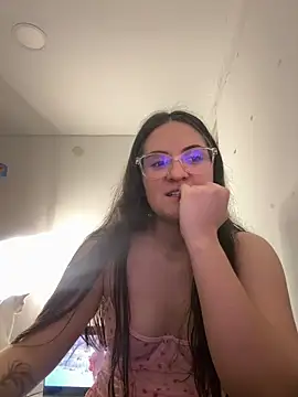 Snapshot of livgomez chatting on February 2025 01:36:01 AM livgomez online show from February 2025 01:36:01 AM