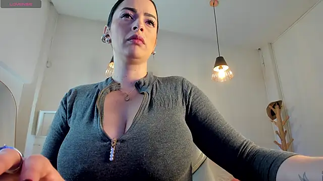 Jayden Jonnes online show from March 2026 11:43:01 AM