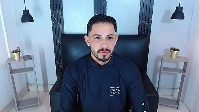 Erick Wall online show from July 2026 02:19:02 AM