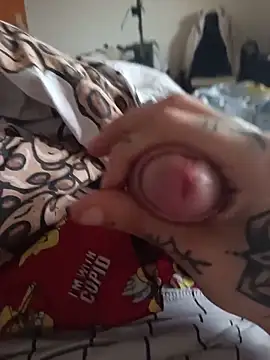 Snapshot of YoungDick25 chatting on June 2026 09:41:02 AM YoungDick25 online show from June 2026 09:41:02 AM