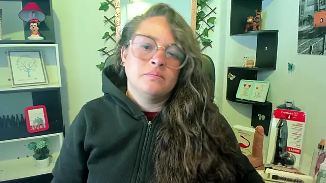 SaraThomso online show from October 2025 03:41:02 AM