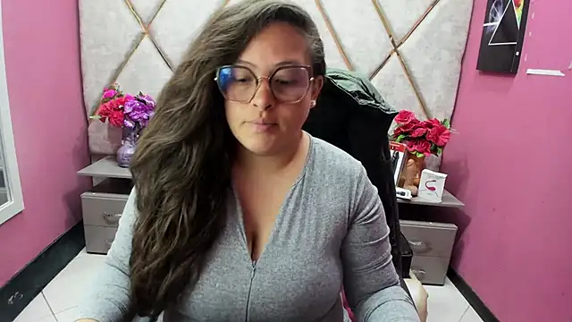 SaraThomso online show from January 2026 02:09:02 PM