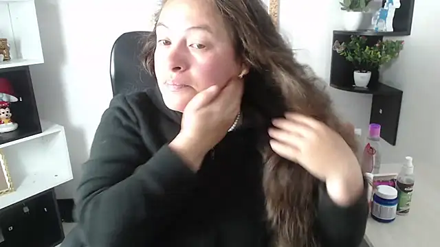 SaraThomso online show from February 2025 03:01:01 AM