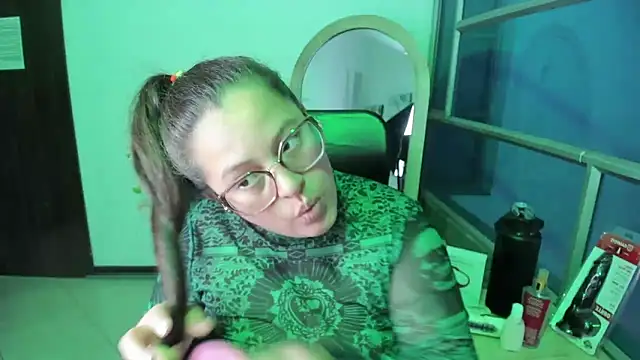 SaraThomso online show from September 2025 03:27:02 AM