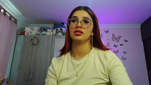 Snapshot of caroline_jonson chatting on May 2026 04:16:01 PM caroline jonson online show from May 2026 04:16:01 PM