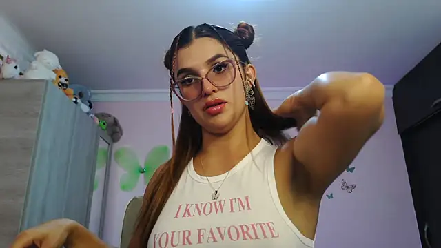 caroline jonson online show from December 2025 06:56:01 PM