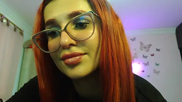 Snapshot of caroline_jonson chatting on June 2026 08:35:01 PM caroline jonson online show from June 2026 08:35:01 PM