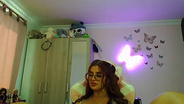 caroline jonson online show from March 2026 03:13:01 PM