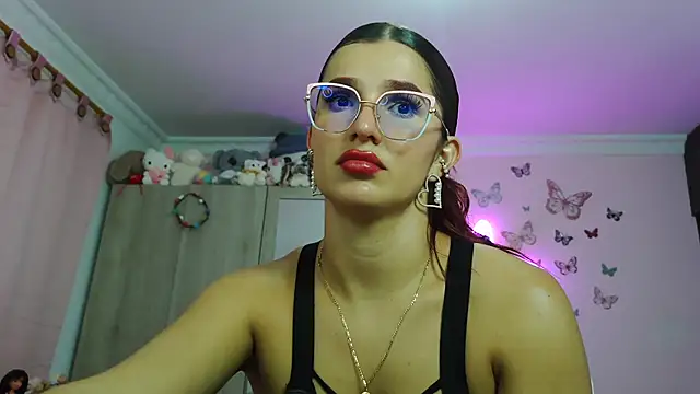 Snapshot of caroline_jonson chatting on July 2026 10:47:02 PM caroline jonson online show from July 2026 10:47:02 PM