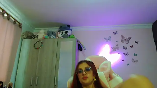 caroline jonson online show from April 2026 03:29:02 PM