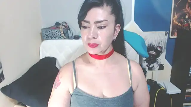 Snapshot of luisahott chatting on September 2025 07:32:02 PM luisahott online show from September 2025 07:32:02 PM