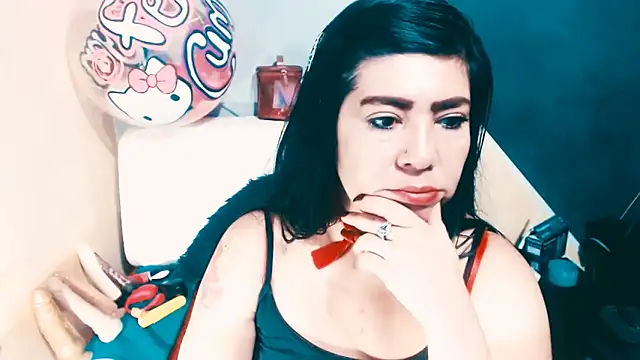 luisahott online show from April 2026 04:08:01 PM