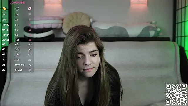 Snapshot of Mary_Shake chatting on May 2026 10:58:02 PM Mary Shake online show from May 2026 10:58:02 PM