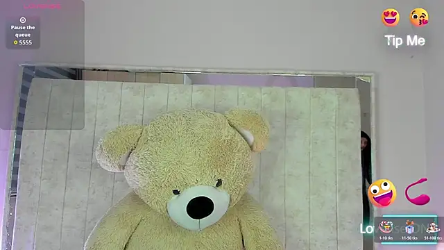 Danna 777  online show from December 2025 12:10:02 AM