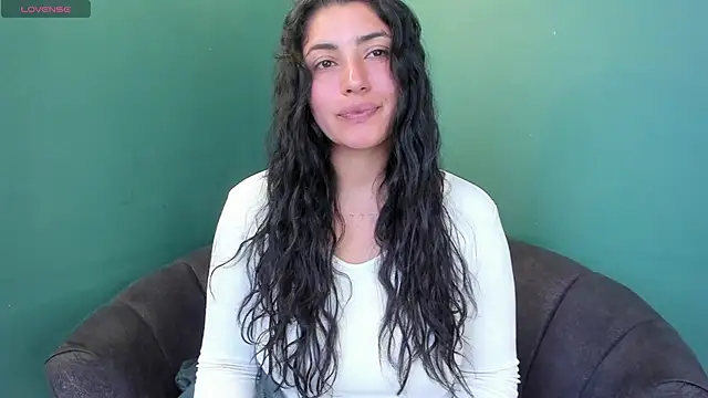 Danna 777  online show from December 2025 07:09:02 PM