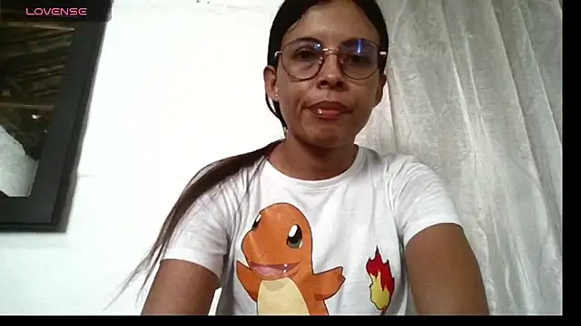 Snapshot of stefany_sexxx chatting on March 2025 04:47:01 PM stefany sexxx online show from March 2025 04:47:01 PM
