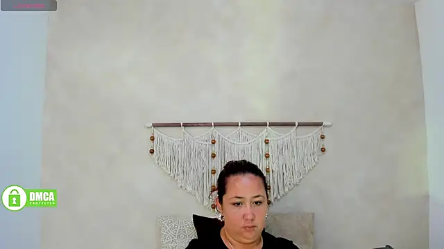  anavictoria  online show from September 2025 05:24:01 PM