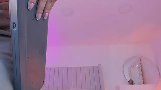 Shelynna azzul online show from November 2025 08:09:02 PM