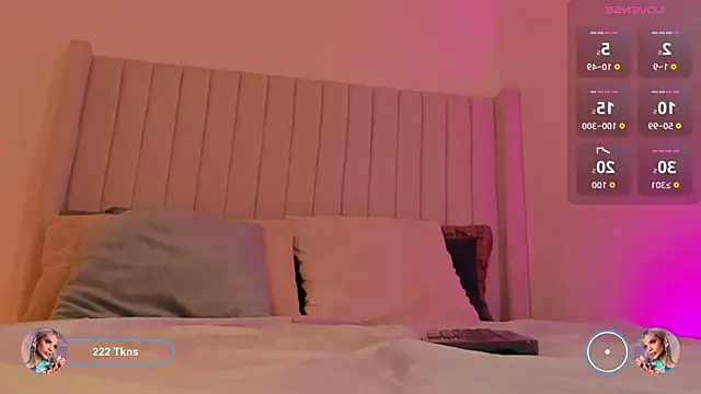 Shelynna azzul online show from December 2025 08:12:01 PM