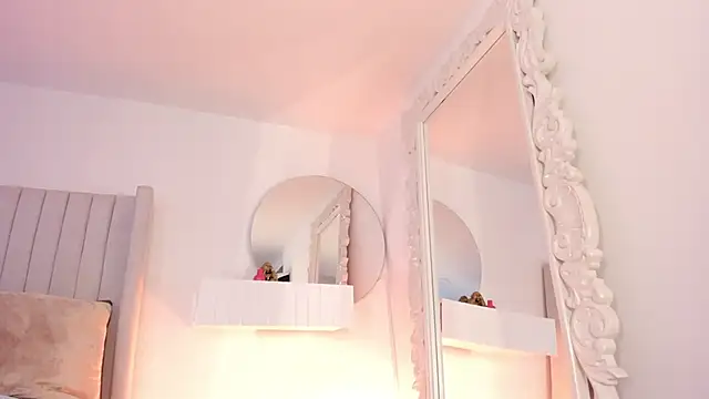 Shelynna azzul online show from March 2026 07:50:01 PM