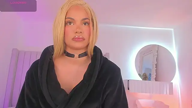 Shelynna azzul online show from November 2025 08:09:02 PM